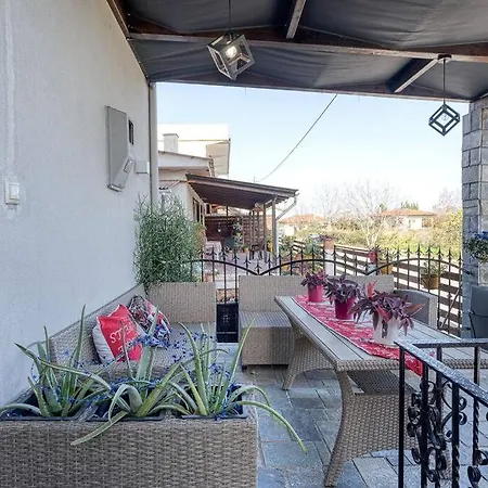 Holiday home Luminous Luxury House