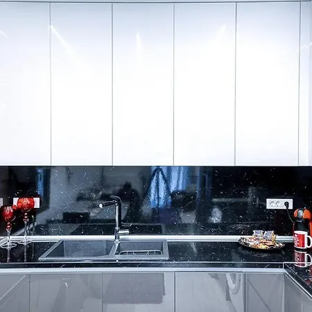 Holiday home Luminous Luxury House