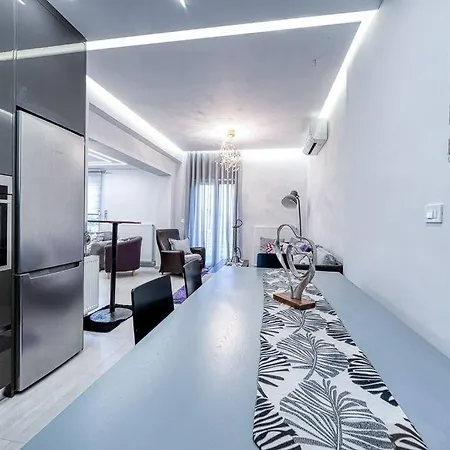 Luminous Luxury House *