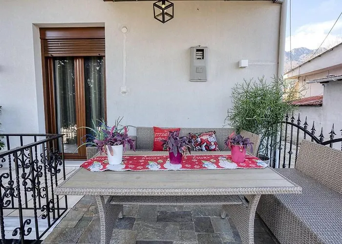 Case de vacanță Luminous Luxury House