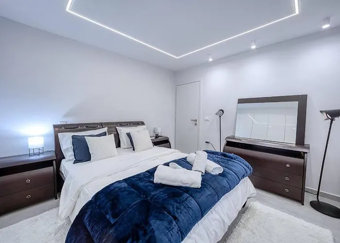 Luminous Luxury House