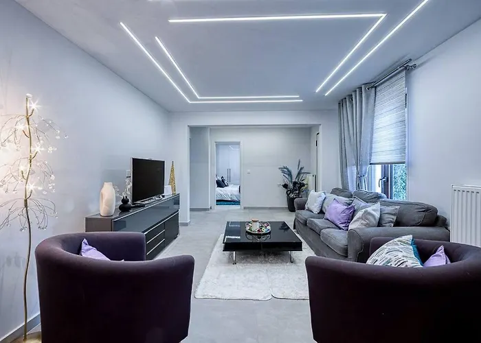 Luminous Luxury House *