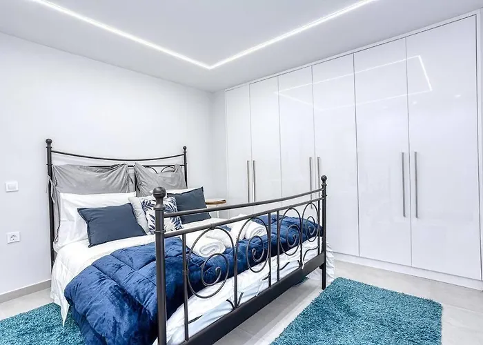 Luminous Luxury House Σπίτι διακοπών Πυλί