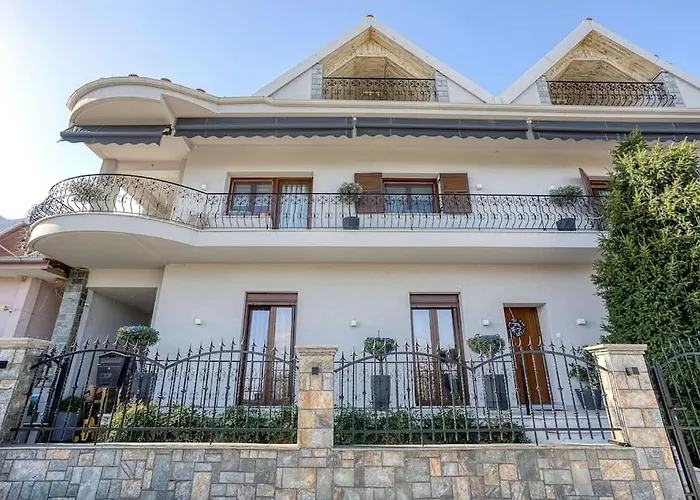 Luminous Luxury House Πυλί