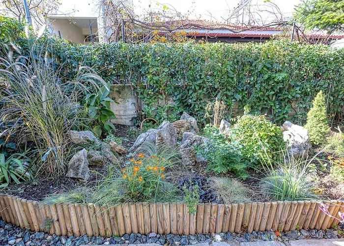 Luminous Luxury House Πυλί